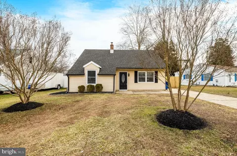 111 Dory Ct, Beverly, NJ 08010