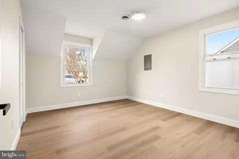 Bedroom - 111 Dory Ct, Beverly, NJ 08010 photo 3 of 6