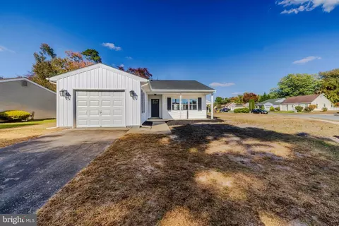 19 Narberth Pl, Southampton, NJ 08088
