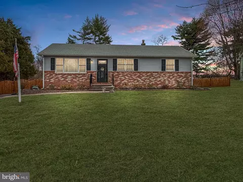 27736 Mt Pleasant Rd, Columbus, NJ 08022