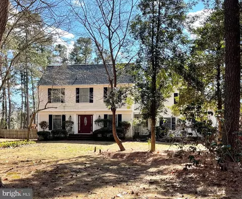 15 Lamplighter Ln, Shamong, NJ 08088