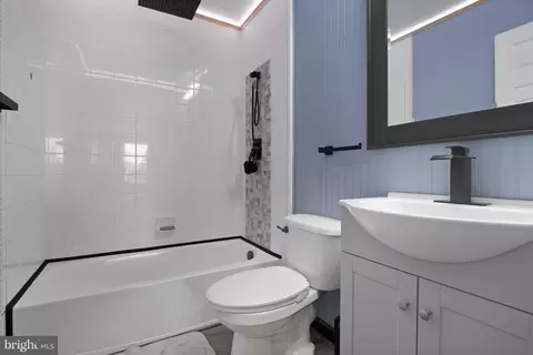 Bath - 2 Tieman Cir, Delanco, NJ 08075 photo 2 of 2