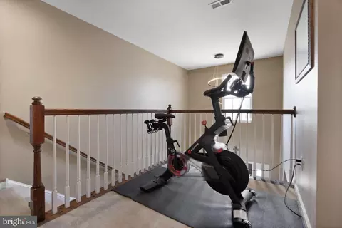Entry Way - 2 Tieman Cir, Delanco, NJ 08075 photo 6 of 8