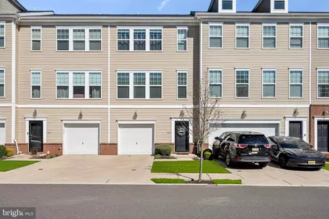 140 Creekside Way, Burlington, NJ 08016