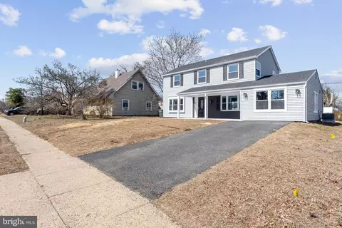 49 Peachfield Ln, Willingboro, NJ 08046
