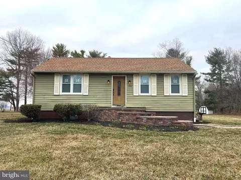 301 Pemberton Rd, Southampton, NJ 08088
