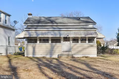 311 Delaware Ave, Delanco, NJ 08075