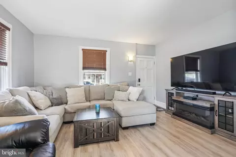 515 Delaware Ave, Riverside, NJ 08075 photo 4