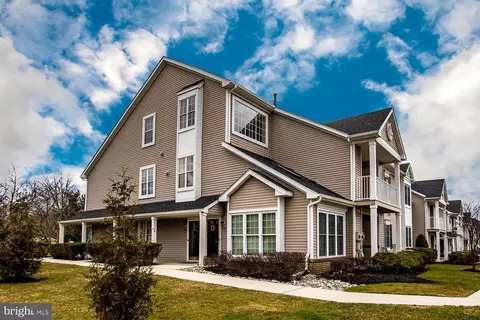 1202 B Saxony, Mount Laurel, NJ 08054