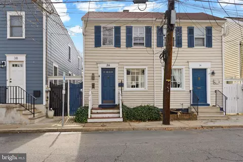 36 Thompson St, Bordentown, NJ 08505