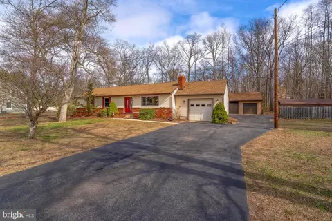 42 Allentown Rd, Southampton, NJ 08088