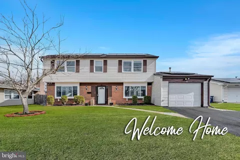 49 Earnshaw Ln, Willingboro, NJ 08046
