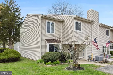 173 Cypress Ct, Marlton, NJ 08053