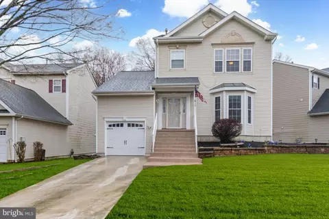 36 Tomahawk Dr, Burlington, NJ 08016