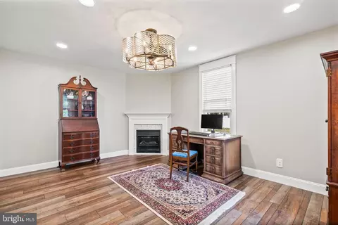 41 Pine St, Beverly, NJ 08010 photo 15