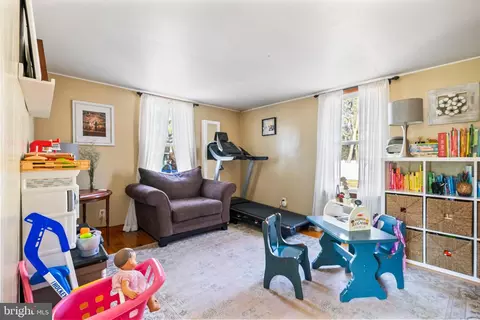 41 Pine St, Beverly, NJ 08010 photo 14
