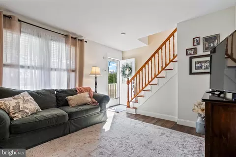 41 Pine St, Beverly, NJ 08010 photo 6