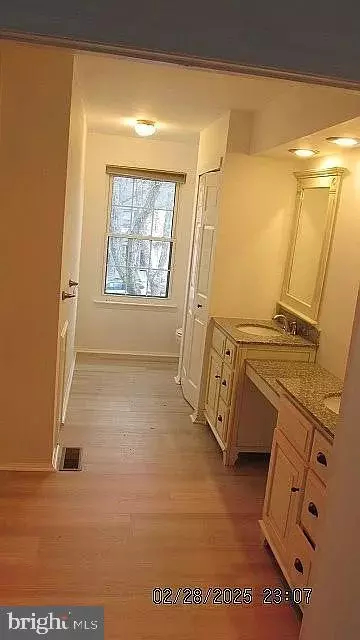 61 E Oleander Dr, Mount Laurel, NJ 08054 photo 12