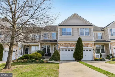 30 Compass Cir, Mount Laurel, NJ 08054
