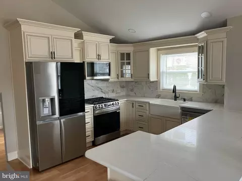 Kitchen - 601 Willow Dr, Cinnaminson, NJ 08077 photo 3 of 3