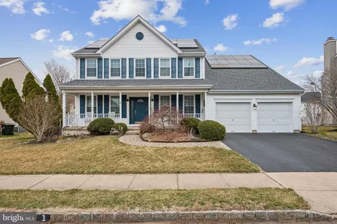 61 Canidae St, Burlington, NJ 08016