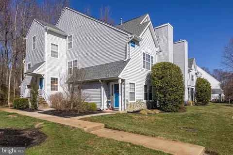 402 Quail Rd, Marlton, NJ 08053
