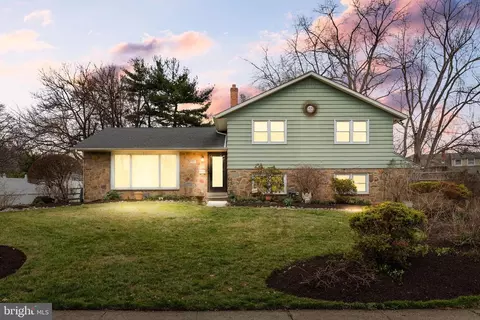 2802 Hunterdon Dr, Cinnaminson, NJ 08077