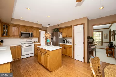 10 Oak Tree Ct, Westampton, NJ 08060 photo 14