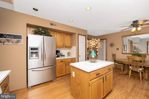 10 Oak Tree Ct, Westampton, NJ 08060 photo 12