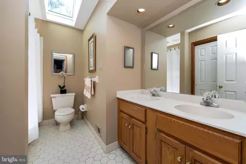 10 Oak Tree Ct, Westampton, NJ 08060 photo 37