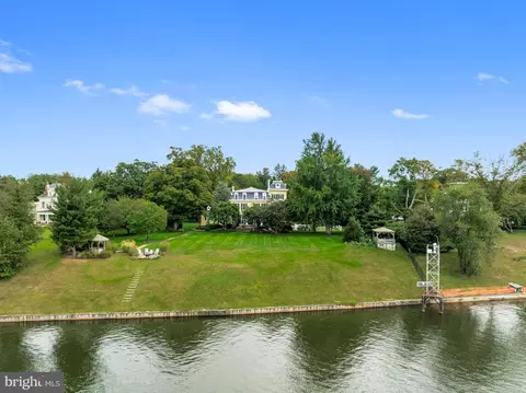 431 Cottage Ave, Edgewater Park, NJ 08010