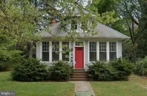606 Highland Ave, Palmyra, NJ 08065