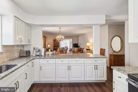 48 Eddystone Way, Mount Laurel, NJ 08054 photo 8