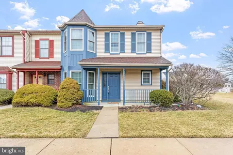 123 Crown Prince Dr, Marlton, NJ 08053