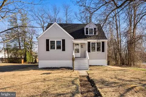 454 Martin Ave, Maple Shade, NJ 08052
