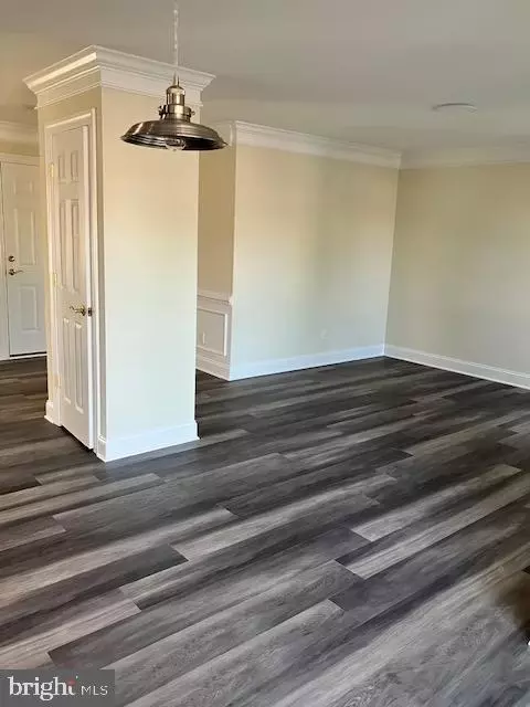 Living - 113 Heulings Ave, Riverside, NJ 08075 photo 3 of 4