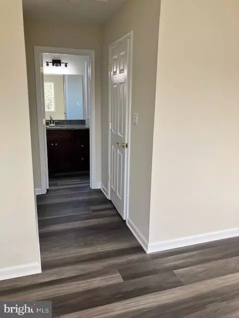 Entry Way - 113 Heulings Ave, Riverside, NJ 08075 photo 10 of 13