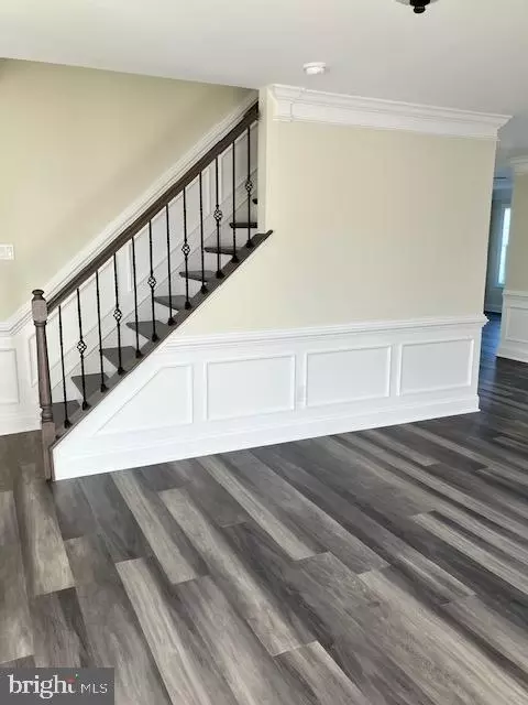 Entry Way - 113 Heulings Ave, Riverside, NJ 08075 photo 4 of 13