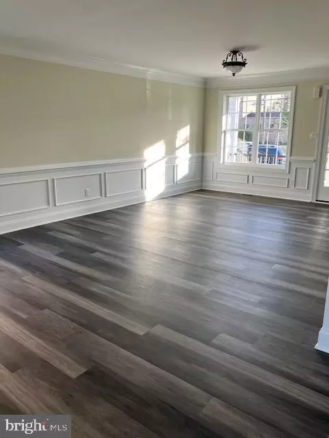Living - 113 Heulings Ave, Riverside, NJ 08075 photo 2 of 4
