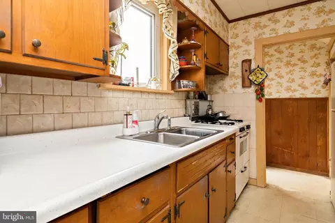 118 W Mill Rd, Maple Shade, NJ 08052 photo 10