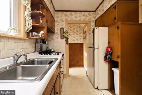 118 W Mill Rd, Maple Shade, NJ 08052 photo 9
