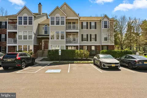 86 Eldon Way, Marlton, NJ 08053