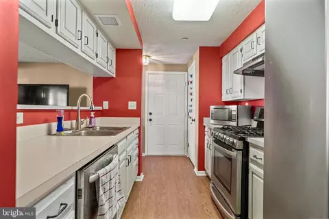 86 Eldon Way, Marlton, NJ 08053 photo 4