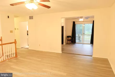 Living - 26 Woodside Dr, Tabernacle, NJ 08088 photo 3 of 5