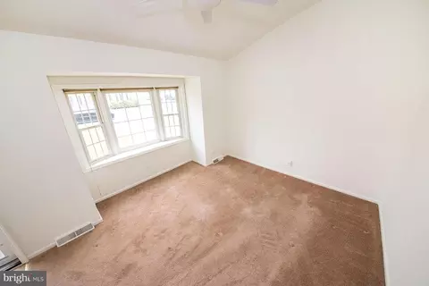 112 High St, Maple Shade, NJ 08052 photo 4