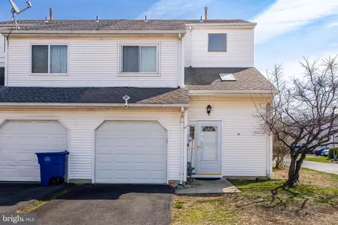 15 Ginger Dr, Lumberton, NJ 08048