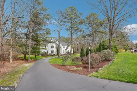 6 Stowe Dr, Shamong, NJ 08088