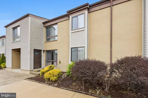 233 James, Evesham, NJ 08053