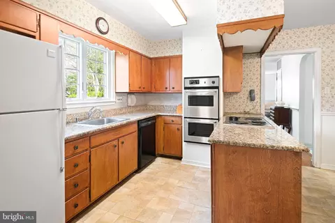 2809 Hunterdon Dr, Cinnaminson, NJ 08077 photo 12