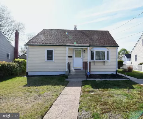 713 Cooper St, Florence, NJ 08518